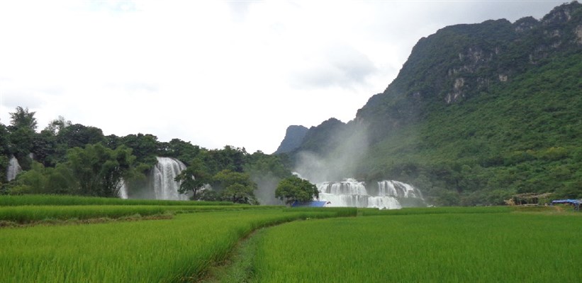 ba gioc waterfall ba gioc waterfall