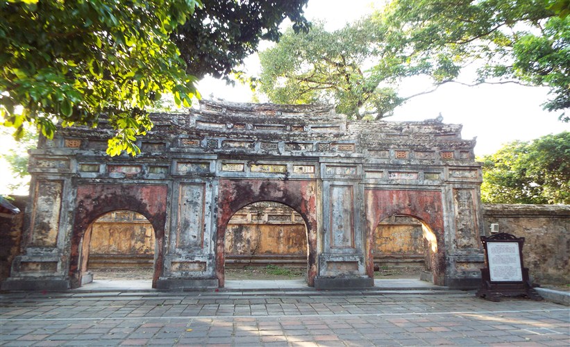 Hue travel guide