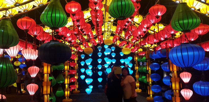 things-to-know-when-picking-up-a-vietnam-visa-on-arrival things-to-know-when-picking-up-a-vietnam-visa-on-arrival