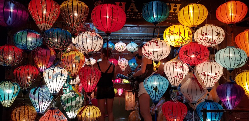 Vietnam tours Hoi An by night, Vietnam tours