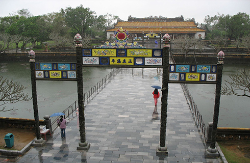 Hue City, Hue Travel